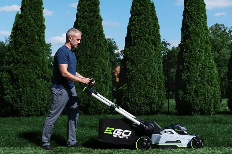 cordless self propelled electric lawn mowers